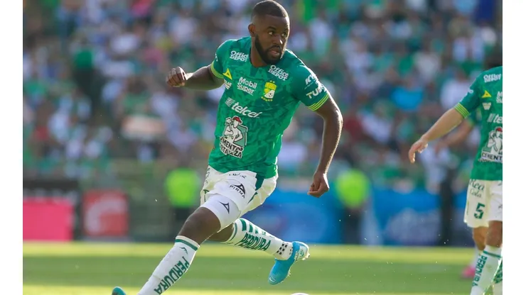 Joel Campbell en León