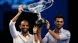 Cabal y Farah reciben trofeo que los certifica como los número uno del 2019