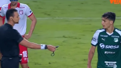 Critican a Roldán por querer darle el pito a Dineno por reclamo: ''Pite usted''