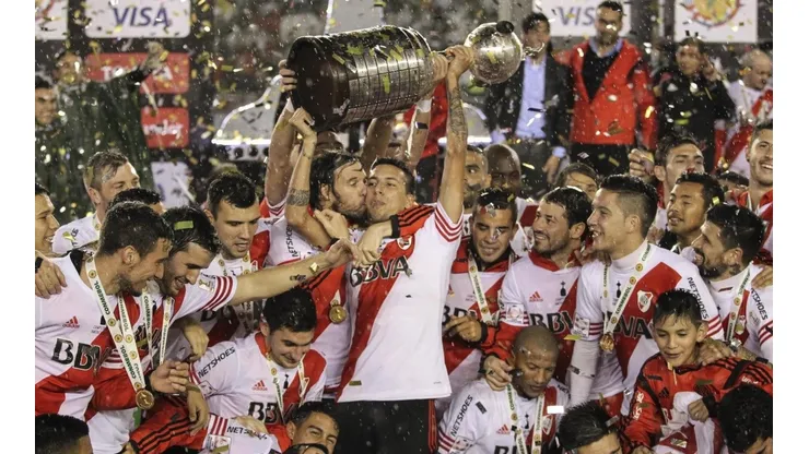 Promesa cumplida: el ex-River que se tatuó levantando la Libertadores 2015