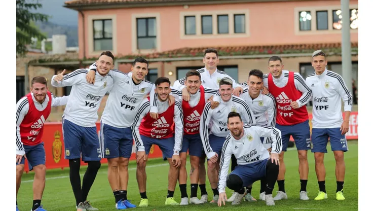 3-4-1-2 y con Messi adentro: este es el equipo que planea Scaloni para enfrentar a Brasil