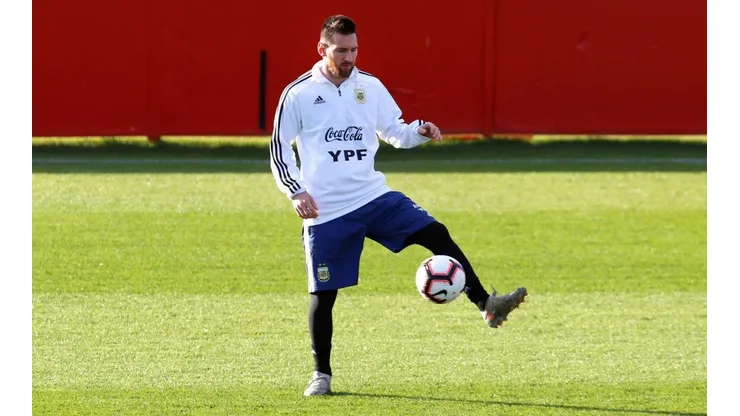 Competición desestima el pedido de Barcelona y mantiene la sanción a Messi