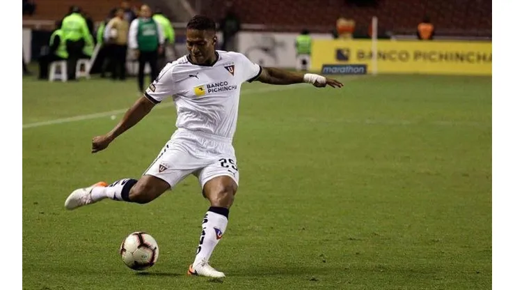 Antonio Valencia en Liga de Quito.