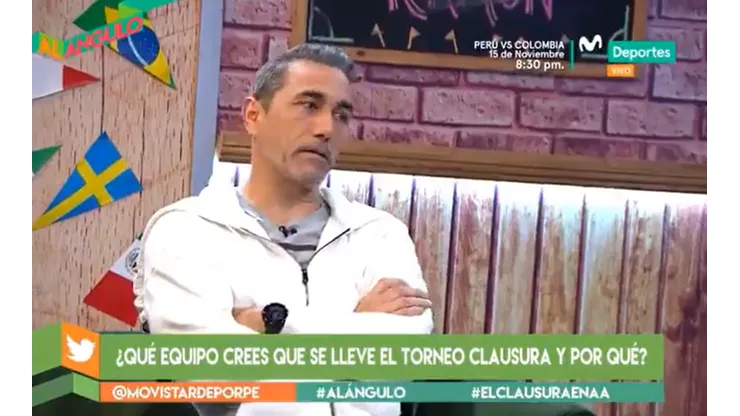 Chavarri fue jugador de fútbol profesional.
