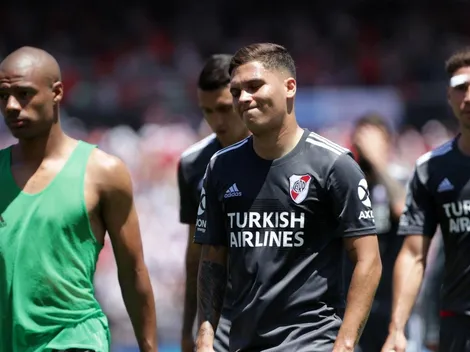 Susto total en River: Juanfer Quintero abandonó la práctica
