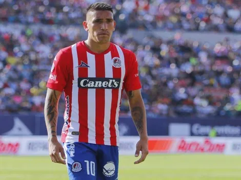 El presidente de Racing se refirió a la posible vuelta de Ricardo Centurión