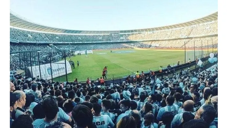Foto de la hinchada de Racing.