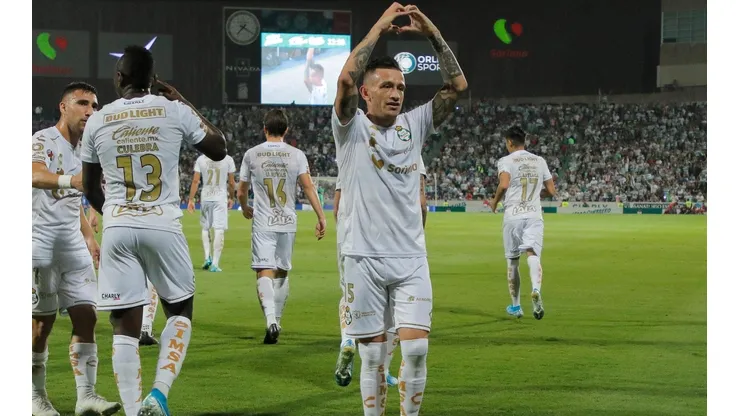 Santos derrotó a Cruz Azul y lo dejó sin chances de calificar a la Liguilla