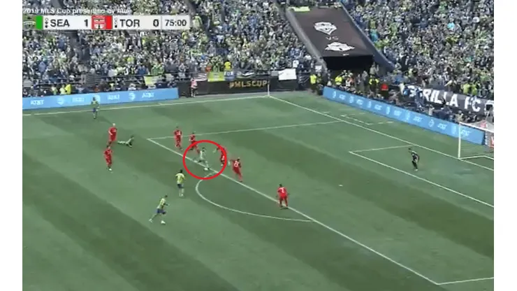 El golazo de Víctor Rodríguez para liquidar el partido.