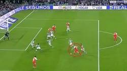 Sigue afilado: a Ocampos le quedó la pelota en el área y no perdonó