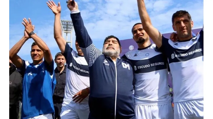 Diego Maradona tras la victoria de Gimnasia.