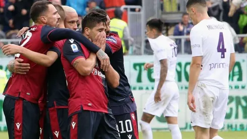 Aplastante triunfo de Cagliari ante Fiorentina, con golazo de Gio Simeone