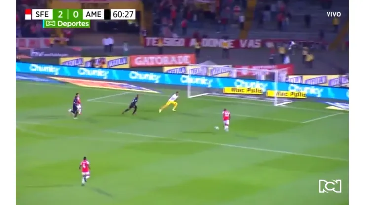 Contragolpe letal: un ataque de América terminó en el 2-0 de Santa Fe en El Campín