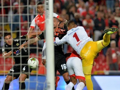 América se enfrió en Bogotá: perdió el primer partido del cuadrangular contra Santa Fe