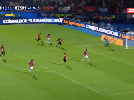 Sánchez corrió 50 metros y definió con clase para el segundo de Independiente del Valle