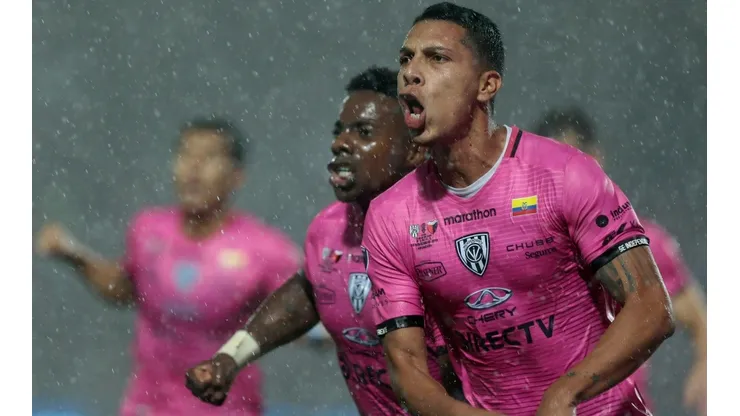 Colón no estuvo a la altura de su gente e Independiente le ganó bien la final de la Sudamericana