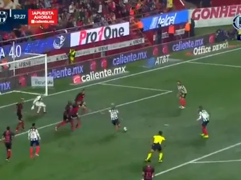 Pizarro hizo magia dentro del área para el segundo tanto de Rayados