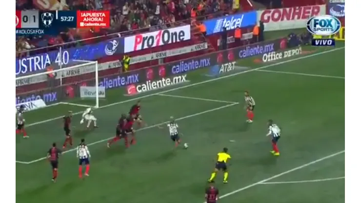 Pizarro hizo magia dentro del área para el segundo tanto de Rayados