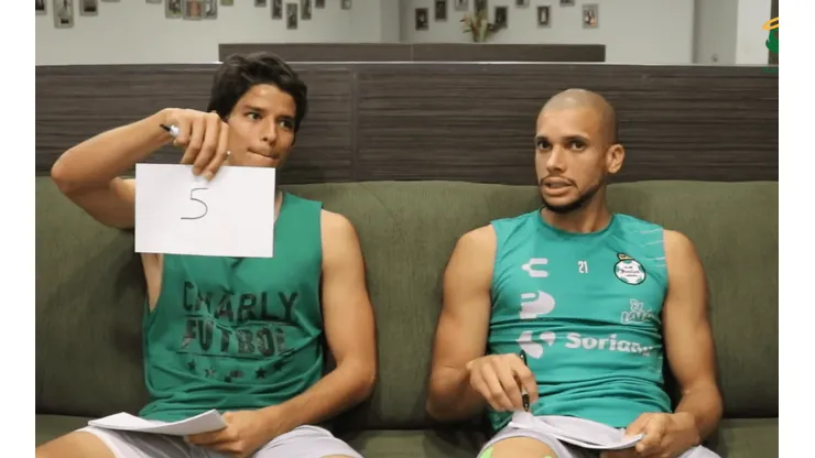 Matheus Dória y Emilio Orrantia pasaron un divertido momento con este dinámico juego.
