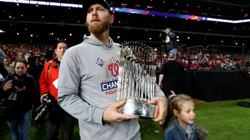 Otro equipo se mete de lleno en la pelea por firmar a Stephen Strasburg
