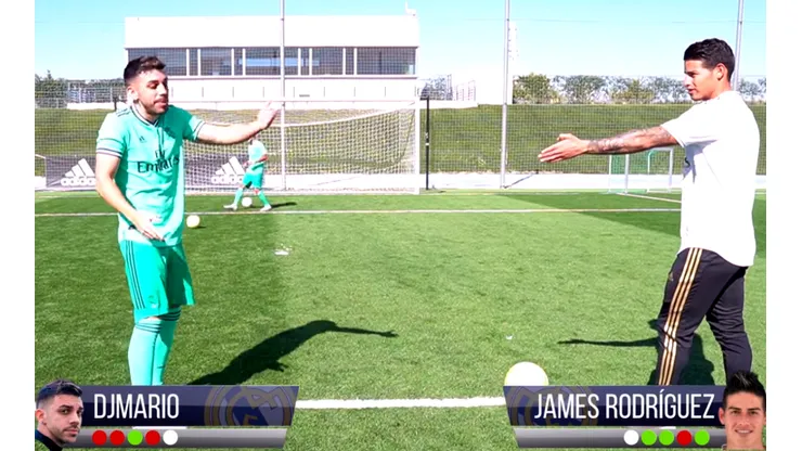 DjMaRiiO y James Rodríguez, en el reto del travesaño.