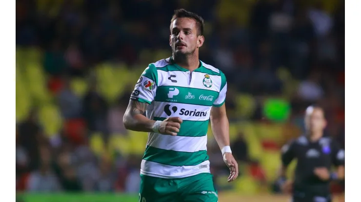 Rivero ya piensa en el duelo entre Santos y Cruz Azul