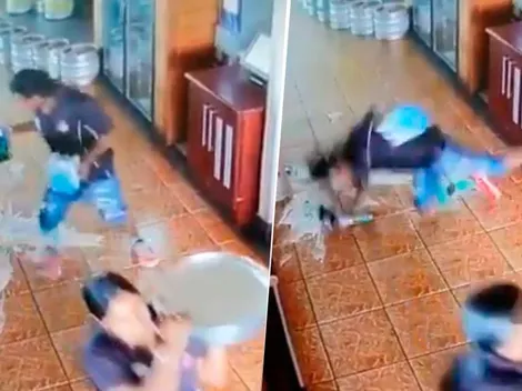 Video viral: este mozo nunca supo que tenía en su mano cervezas diabólicas