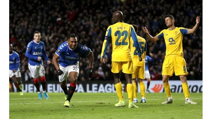 Morelos destrabó el partido y Rangers venció 2-0 al Porto en la Europa League