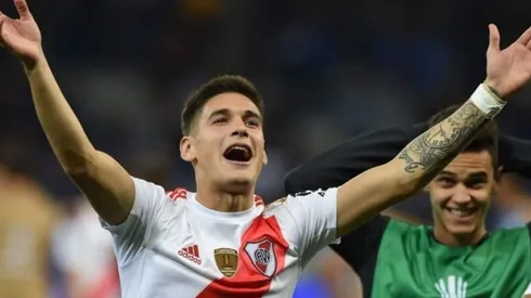 Explotaron los hinchas: River subió foto de Martínez Quarta con lentes y la nueva camiseta