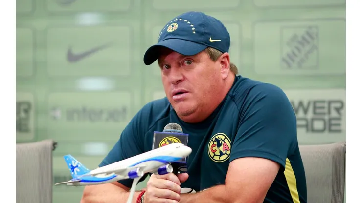 Miguel Herrera aclaró el motivo de su visita al penal de Puente Grande
