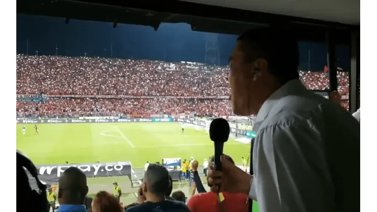 Eduardo Luis López narrando el título de Copa Águila que ganó Medellín.