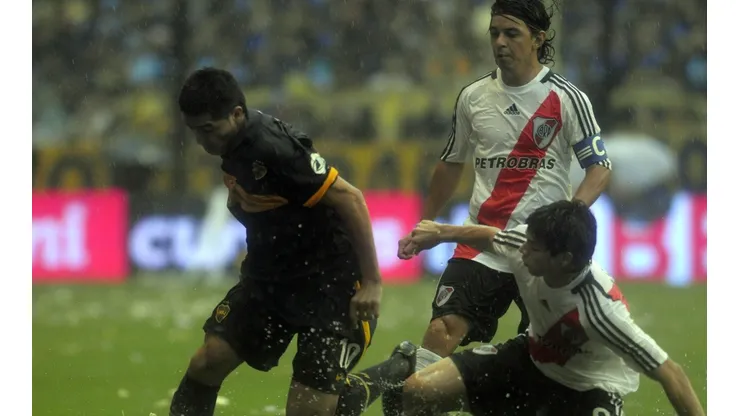 Foto de Juan Román Riquelme enfrentando a River.
