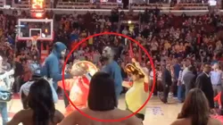 Vídeo: la mascota de los Bulls intentó trolear a LeBron, pero este tuvo la última palabra