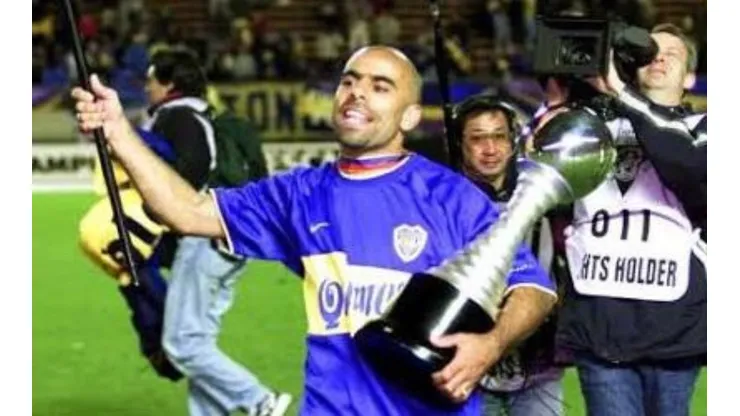 Serna tiró un tuit re picante contra River: "Gloria eterna, sin ayuda ni escritorios"