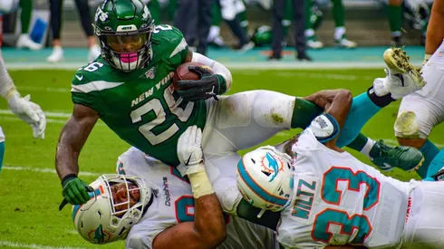 Jets revelan gravedad de la lesión de Le’Veon Bell tras su ausencia en las prácticas.