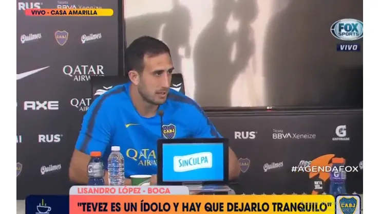 Foto de Izquierdoz en conferencia de prensa.