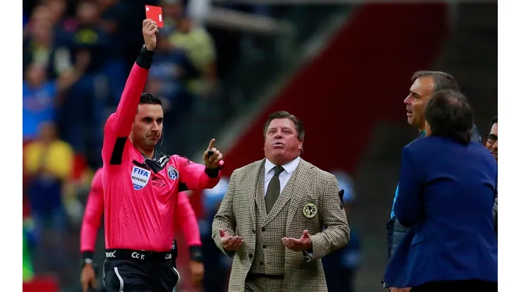 Expulsión de Piojo Herrera