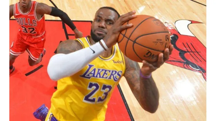 Sigue rompiendo récords: LeBron James vuelve a hacer historia en su último partido