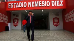 La directiva de Toluca evalúa la salida de La Volpe
