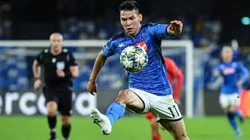 Hirving Lozano en acción durante el partido.