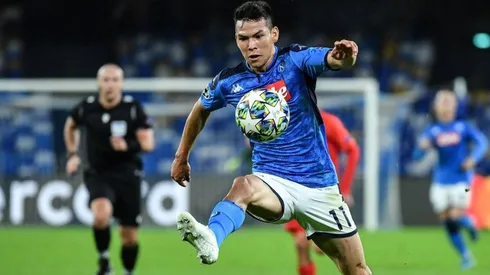 Hirving Lozano en acción durante el partido.