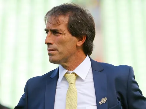 Almada dio su versión de la expulsión junto a Miguel Herrera