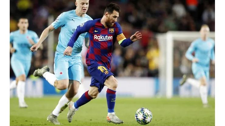 Ni Messi pudo con la defensa del Slavia.