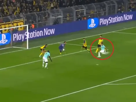 Toro imparable: Lautaro Martínez le ganó a los defensores, amagó y puso el 1 a 0 para el Inter