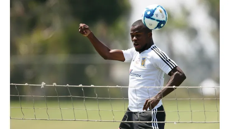 Valencia reportó con Tigres y volvería ante Pachuca