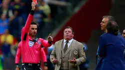 Archundia justificó la tarjeta roja del Piojo Herrera