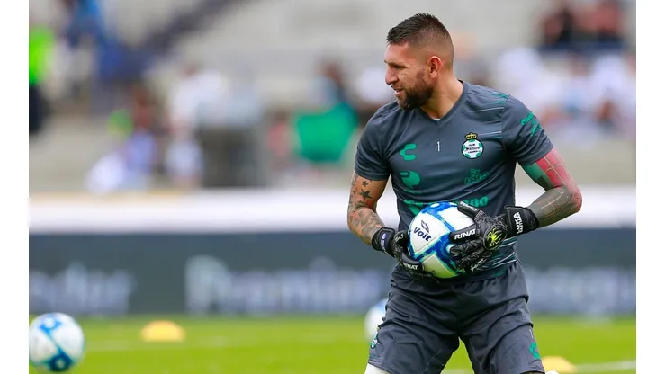 Jonathan Orozco será operado, pero llega a la Liguilla