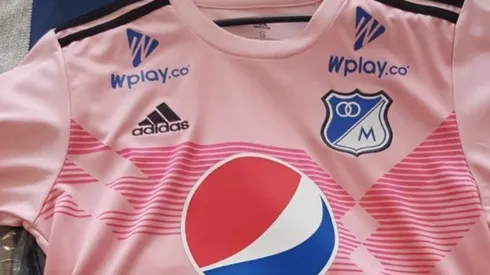 Camiseta rosa de Millos