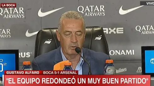 Gustavo Alfaro en conferencia de prensa.