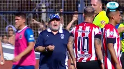 Maradona fue a buscar a Gastón Fernández a la mitad de la cancha: "¿Qué te hacés el guapo?"